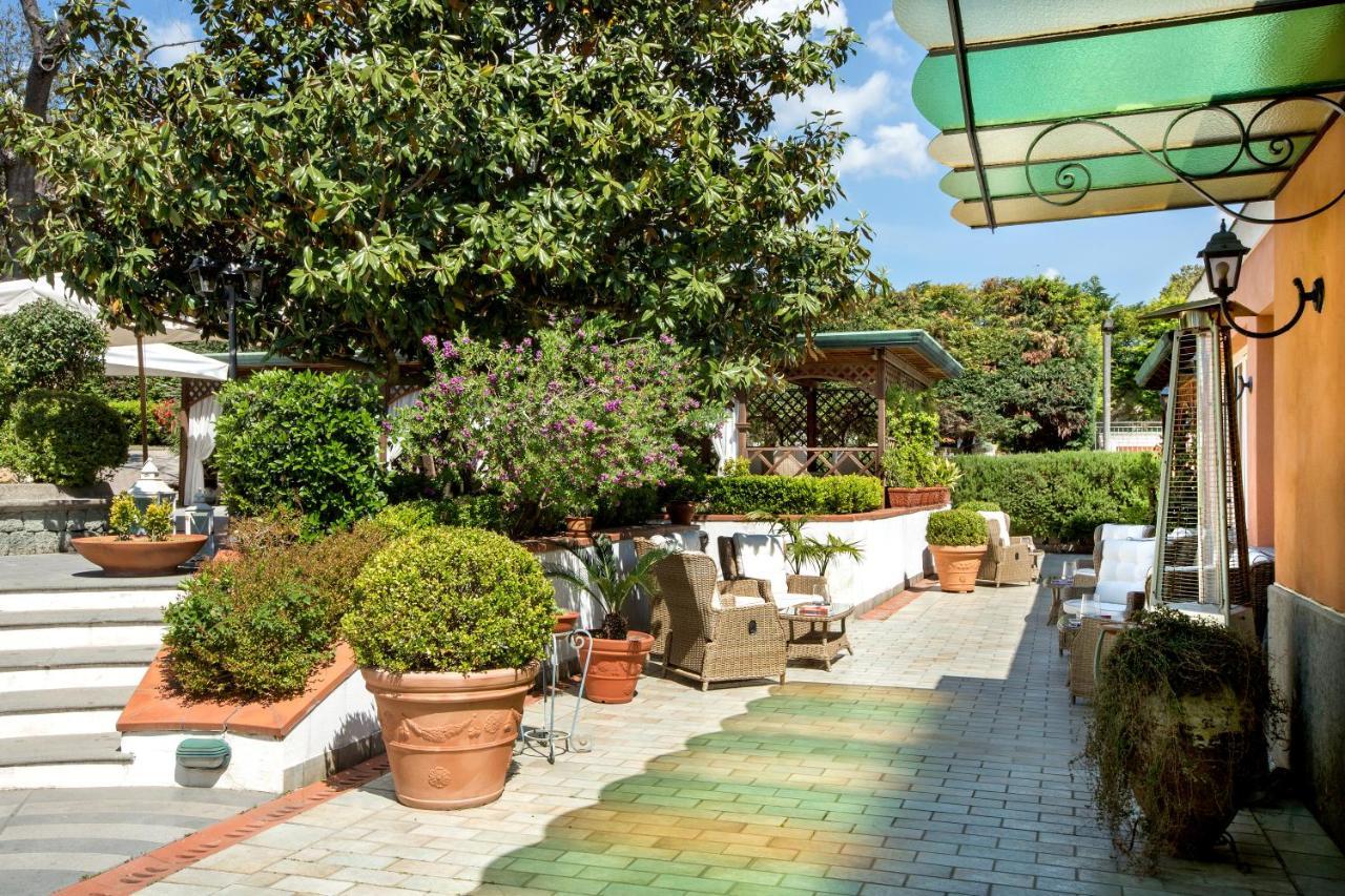 Montespina Park Hotel Napoli Bagian luar foto